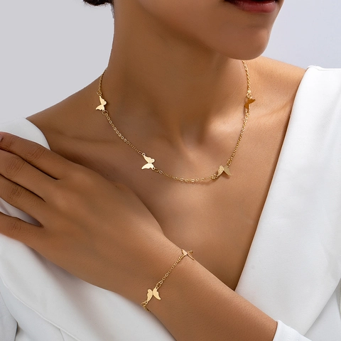 Elegant Gold Legierung Schmetterling Schmuckset Für Damen Minimalistisch Matte Textur Halskette Und Passendes Armband Für Den Alltag