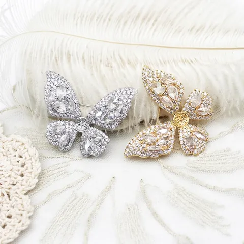 Lussuosa Spilla a Farfalla per Donna Rame Galvanizzato con Strass Intarsiati Spilla Animale per Abito da Sposa Sera Accessorio Gioiello