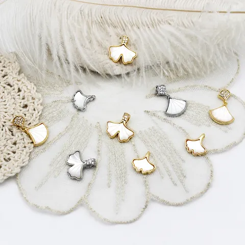 18K Gold Plated Copper Ginkgo Leaf Pendant With Mother Of Artificial Pearl Zircon DIY Jewelry Accessories Fan Shaped Pendants Women