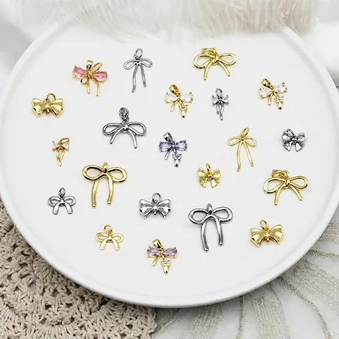 Pendentifs Nœud Papillon DIY Bijoux en Cuivre Strass Accessoire pour Collier Bracelet Matériaux Plaqué Or 18K