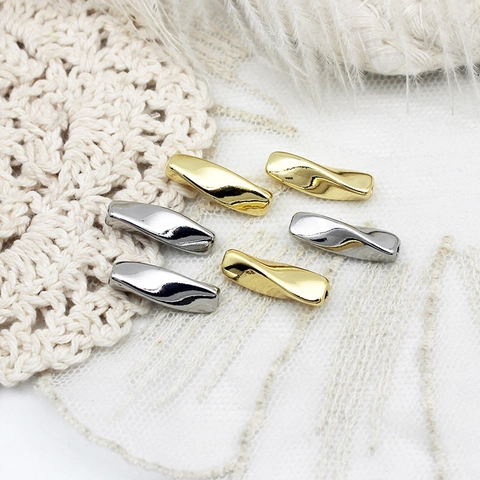 Perline Distanziatrici Irregolari in Rame Placcato Oro 18K Tubo Lungo Torsione Forma di Osso Fai da Te Accessori per Gioielli