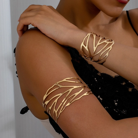 Mujer Moda Exagerada Hoja Hueca Abierta Pulsera Brazalete Aleación Chapada en Oro Ajustable Joyería Bohemia