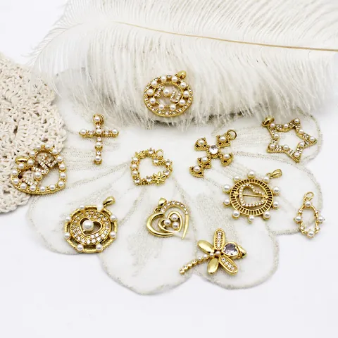 Dije Solo (Sin Cadena) de Cobre Chapado en Oro de 18K Corazón Estrella Cruz Con Perla Artificial de Imitación Zirconia para Joyería DIY