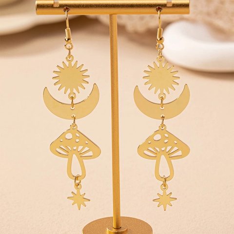 Boucles d'Oreilles Pendantes en Alliage Style Bohême avec Breloques Soleil Lune Champignon et Étoile Design Long Doré Bijoux Mystiques
