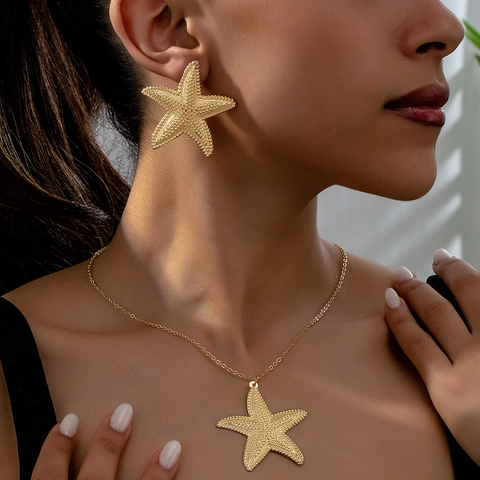 Bohemian Textured Gold Starfish Pendant Necklace And Stud Earrings For Women Beach Vacation Jewelry Accessories