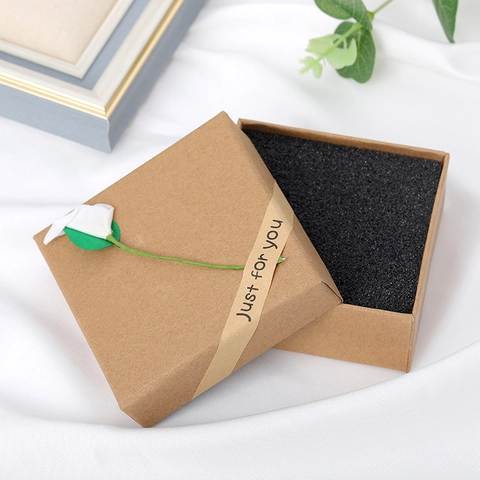 Boîte d'Emballage de Bijoux de Mode en Velours Boîte Cadeau en Papier Kraft Étui de Rangement pour Bagues Boucles