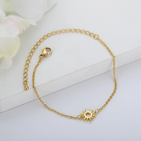 Minimalist Stainless Steel Hollow Sun Pendant Bracelet 18k Gold Plated Adjustable Chain Bracelet For Women Fashion Jewelry