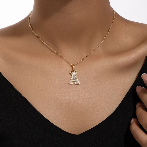 Luxury Alloy Gold Plated Crown Letter Pendant Necklace For Women Full Rhinestone Alphabet Clavicle Chain Fashion Jewelry Gift