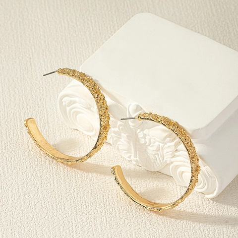 Pendientes de Aro Irregulares en Forma de C para Mujer Textura de Oro Martillado Joyería de Aleación Geométrica
