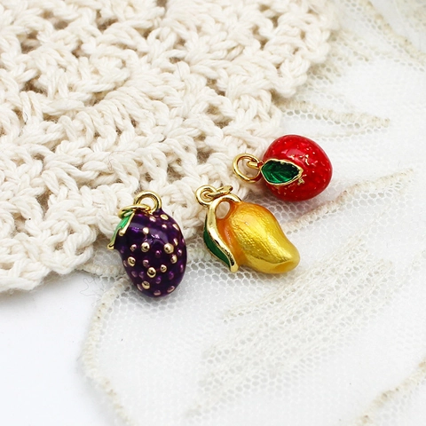 18K Gold Plated Copper Enamel Fruit Charm Pendant Multicolor Strawberry Lemon Apple Grape Pineapple Watermelon Orange Banana Jewelry Accessories For Women