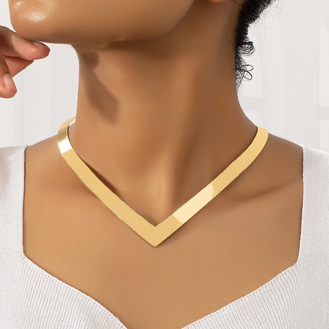 Dames Legering V-vorm Choker Halsketting Punk Hip Hop Geometrisch Minimalistisch Verstelbare Metalen Sieraden Voor Streetwear Feest Cadeau