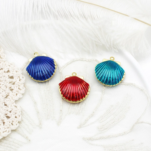 Ciondolo Medaglione a Forma di Capasanta in Rame Placcato Oro 18K Smalto Conchiglia Foto Charm per Collana Gioielli Fai da Te Donna