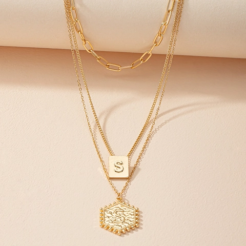 Vintage Gold Plated Alloy Triple Layered Paperclip Chain Hammered Letter Pendant Necklace For Women Fashion Jewelry