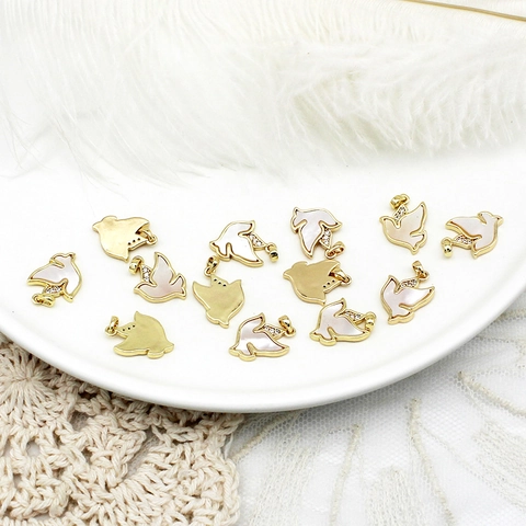 18K Gold Plated Copper Peace Dove Pendant With White Mother Of Artificial Pearl Zirconia Bird Charm For DIY Jewelry Making Necklaces