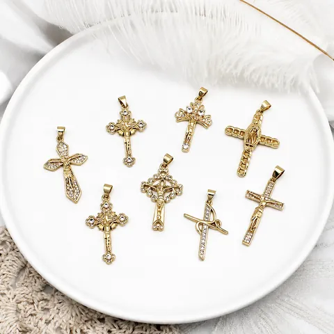 Hip Hop 18K Gold Plated Copper Cross Pendant Micro Pave Rhinestone Religious Crucifix Virgin Mary Charm For Necklace Jewelry Making