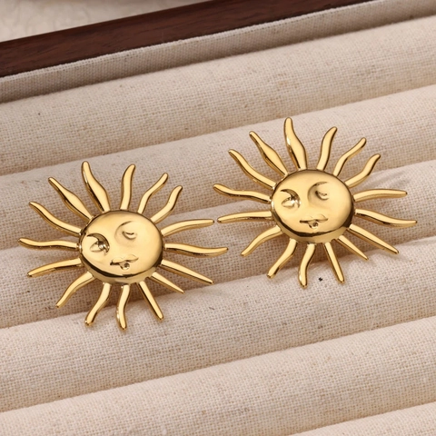 Vintage Stainless Steel Gold Earrings For Women Geometric Heart Sun Face Striped Metal Textured Stud Hoop Jewelry
