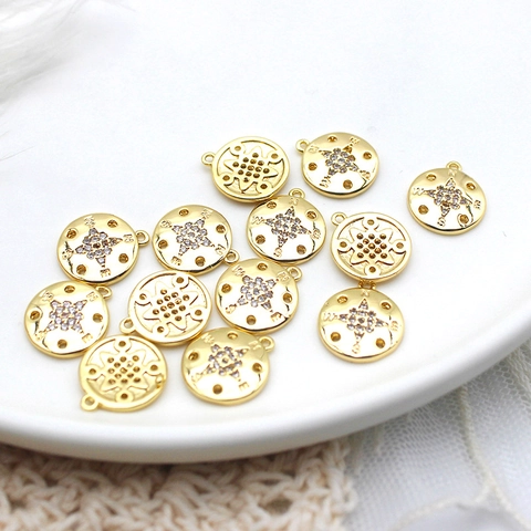 Ciondolo a Forma di Bussola Stella Marina in Rame Placcato Oro 18K con Zirconia Intarsiato Rotondo Charm per Creazione Gioielli DIY Donna
