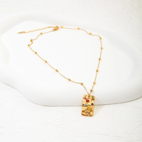 Edelstahl Bunte Strass Geometrische Anhänger Halskette Gehämmerte 18K Vergoldete Vintage Schmuck Für Damen