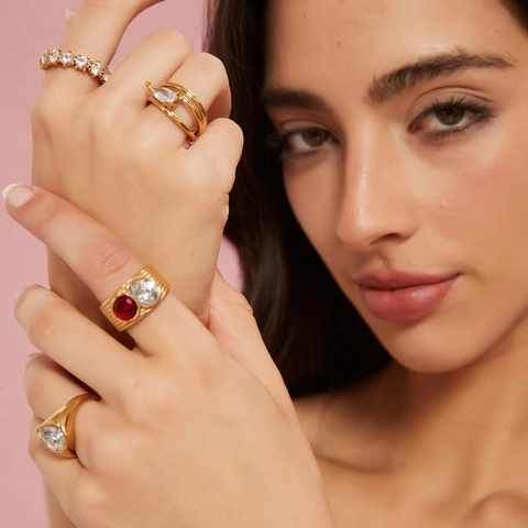 Mode Edelstahl Zirkonia Ringe Für Damen Luxus Vergoldet Rot Weiß Birnenschliff Geometrischer Fingerschmuck Geschenk