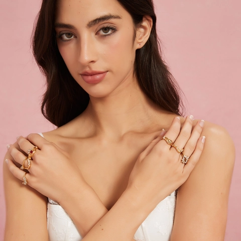 Luxuriöser Edelstahl Zirkonia Geometrischer Unregelmäßiger Ring Vergoldet Herz Krone Hand Muster Band Ringe Für Damen Schmuck