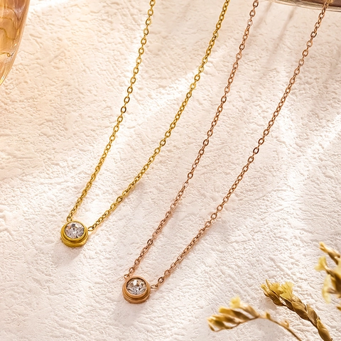 Minimalist Titanium Steel Single Zircon Pendant Necklace For Women 18K Gold Plated Bezel Set Round Stone Clavicle Chain Jewelry