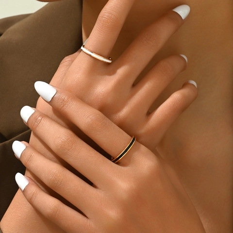 Minimalist Titanium Steel Enamel Ring For Women Rose Gold Black White Drip Oil Polish Thin Band Fashion Stackable Jewelry