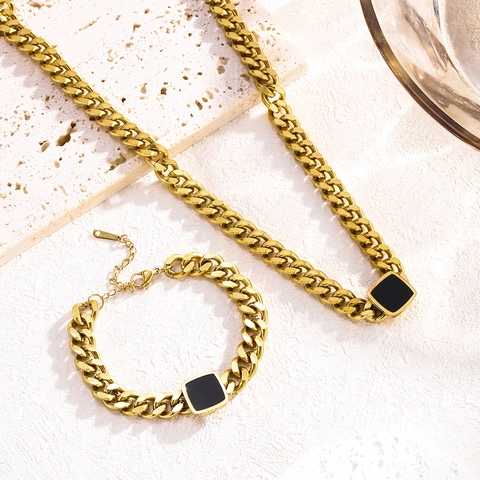 Set Collana e Bracciale a Catena Cubana Dorata da Donna in Acciaio Inossidabile con Ciondolo Quadrato Smalto Nero Punk Gioielli