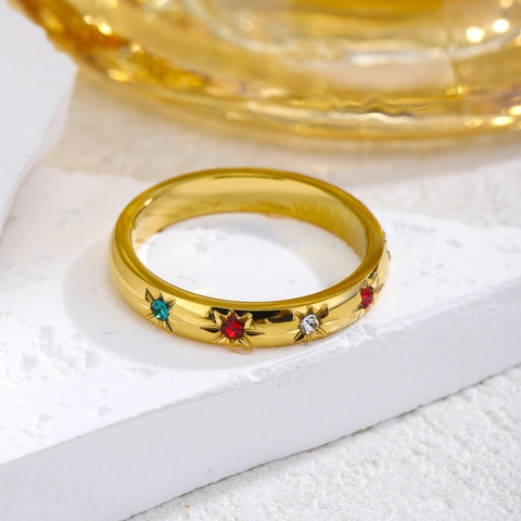Bague en Acier Inoxydable Plaqué Or Avec Strass Arc-en-ciel et Gravure d'Étoile pour Femme Bijoux Géométriques Minimalistes