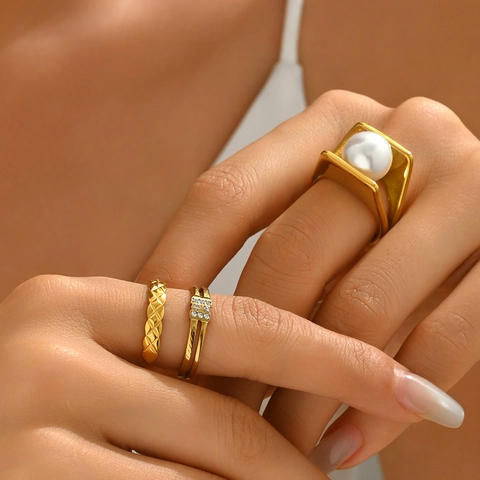 Vintage Stainless Steel Open Ring For Women Men Geometric Style Imitation Artificial Pearl Lattice Quilted Pattern Rhinestone Inlaid Fashion Jewelry Finger Accessory