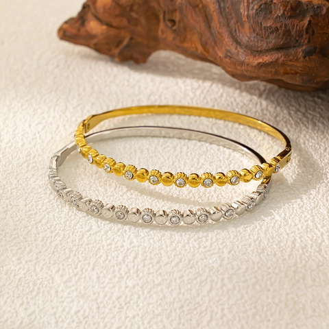 Jonc Trèfle à Quatre Feuilles en Acier Inoxydable Vintage pour Femme Luxe Plaqué Or 18K Incrusté de Zircone Bijoux pour Fête