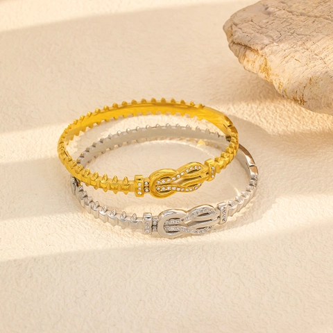 Bracelet Jonc en Acier Inoxydable Plaqué Or 18K pour Femme Luxe Zircone Nœud Cœur Motif de Vague Bijoux de Mode