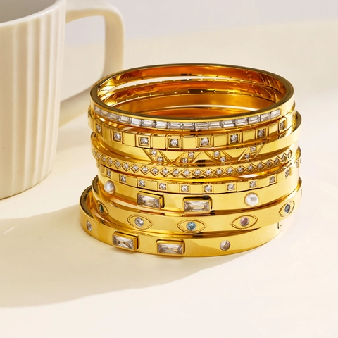 Stainless Steel Rhinestone Bracelet For Women Fashion Luxury Niche Starry Sky Bangles Gold Silver Rose Gold Jewelry Accessory Gift