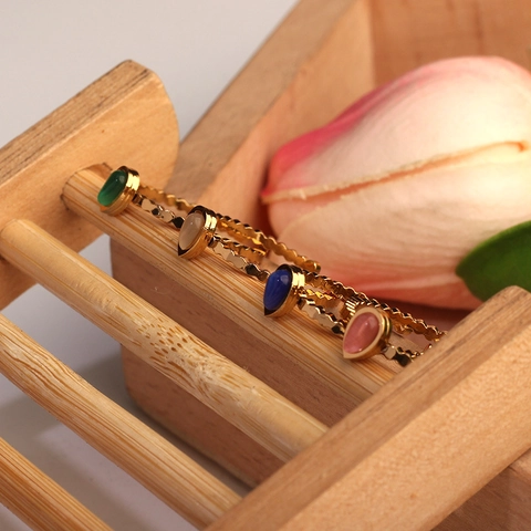 Retro Leichter Luxus 304 Edelstahl Wassertropfen Offener Ring Für Damen Vergoldet Birnenförmiger Stein Verstellbarer Ring