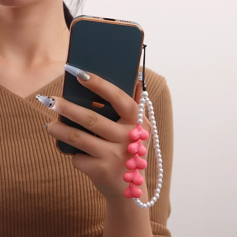 Sweet Pink Acrylic Heart Phone Chain Artificial Pearl Phone Lanyard For Women Western Style Exaggerated Geometric Wrist Strap Jewelry