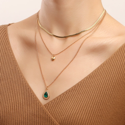 Vintage Legering Gelaagde Halsketting Faux Groene Agaat Waterdruppel Hanger Hart Charm Slangenketting Vrouwen Sieraden