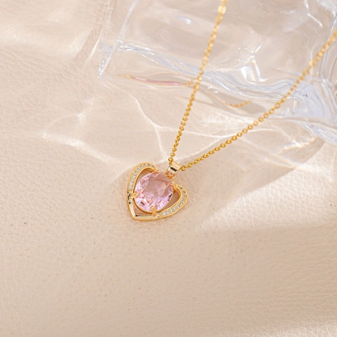 Titanium Steel Heart Pendant Necklace With Colored Rhinestone Elegant 14K Gold Plated Chain Necklace For Women Fashion Jewelry Gift