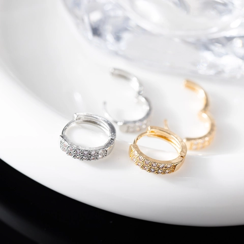 Light Luxury Copper Rhinestone Hoop Earrings For Women Full Diamond Round Geometric Huggie Earrings Gold Silver Jewelry
