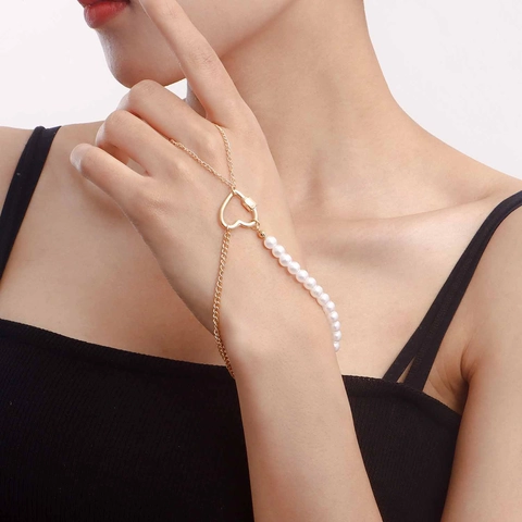 Bohemian Alloy Artificial Pearl Heart Snake Butterfly Hand Chain Rhinestone Finger Ring Hand Harness Jewelry Gift