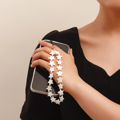 Cordón para Teléfono Minimalista de Concha de Nácar y Cuentas de Metal Colgante de Corazón Estrella Trébol Hecho a Mano para Mujer Joyería