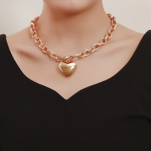 Chunky Chain Necklace Large Heart Pendant Alloy Electroplated Hip Hop Punk Style Women Jewelry Gold Silver Choker Necklace