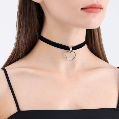 Gothic Schwarz Samt Halsband Kette Für Damen Legierung Herz Kreuz Anhänger Punk Band Verstellbarer Verschluss Schmuck