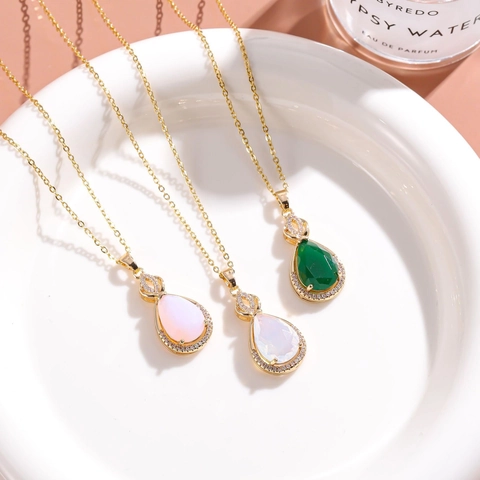 Titanium Steel Teardrop Pendant Necklace Women Teardrop Faux Opal Rhinestone Gold Plated Clavicle Chain Elegant Fashion Jewelry