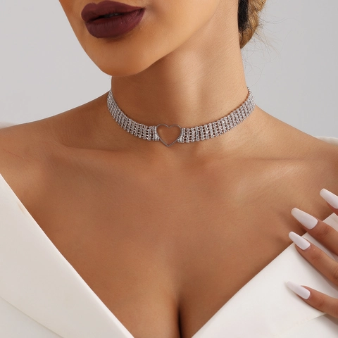 Alloy Rhinestone Heart Choker Necklace For Women Multilayer Sparkling Claw Chain Statement Jewelry Elegant Party Accessory