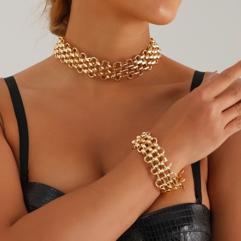 Punk Exaggerated Chunky Chain Jewelry Set For Women Alloy Electroplated Choker Necklace And Bracelet Fashion Minimalist Accessory