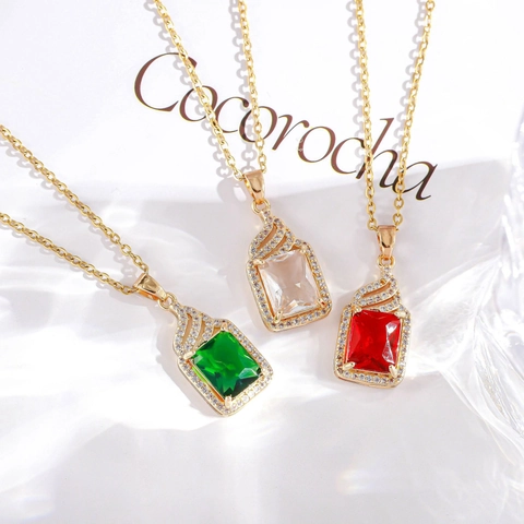 Luxury Stainless Steel Zirconia Pendant Necklace Elegant Rectangular Crystal Rhinestone Gold Plated Jewelry For Women