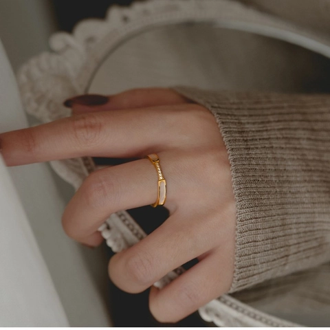 Elegant Titanium Steel Ring For Women Rose Gold Plated Mother Of Artificial Pearl Shell Inlaid Zirconia Minimalist Fashion Jewelry