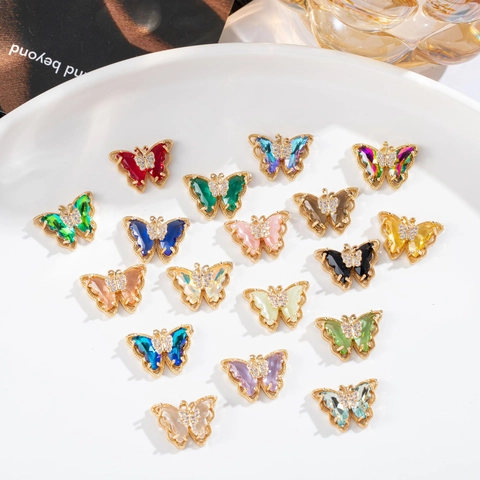 Elegant Crystal Butterfly Pendant Copper Plated Gold Jewelry Making Accessory Zirconia Inlaid Butterfly Charm For Necklace Bracelet DIY Women Jewelry