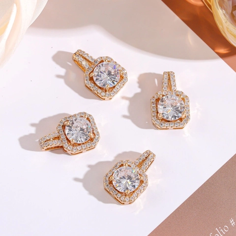 Gold Plated Alloy Square Halo Pendant With Round Zirconia Inlaid Necklace Minimalist Geometric Jewelry Accessory For Women Wedding Party