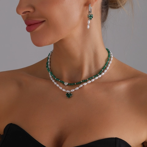 Ensemble de Bijoux en Alliage Perles Artificielles Strass Cœur Collier Double Couche Boucles d'Oreilles Assorties Femme Bijoux