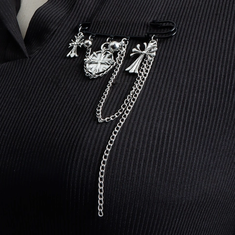 Gothic Punk Brosche Schwarze Sicherheitsnadel Silberne Kreuz-Anhänger Mit Quastenketten Retro Streetwear Damen Schmuck